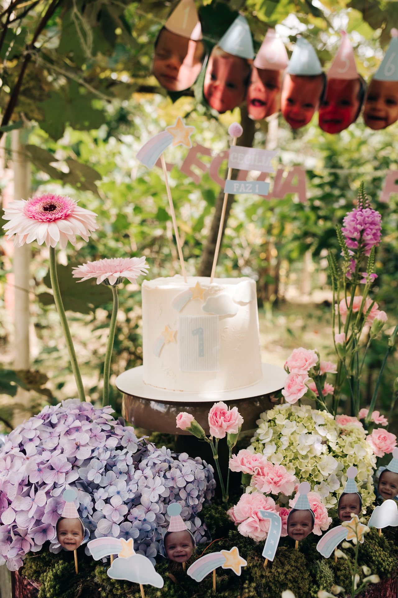 Cenografia floral para evento íntimo